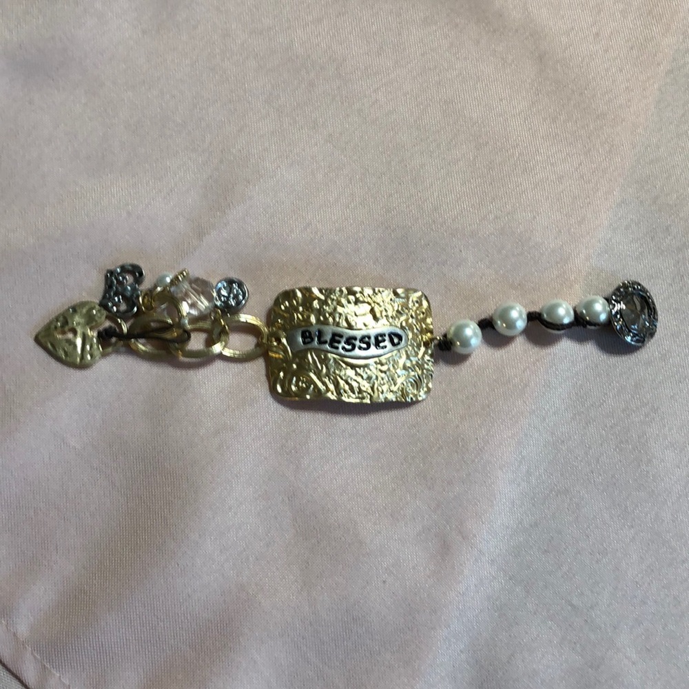 Bracelet